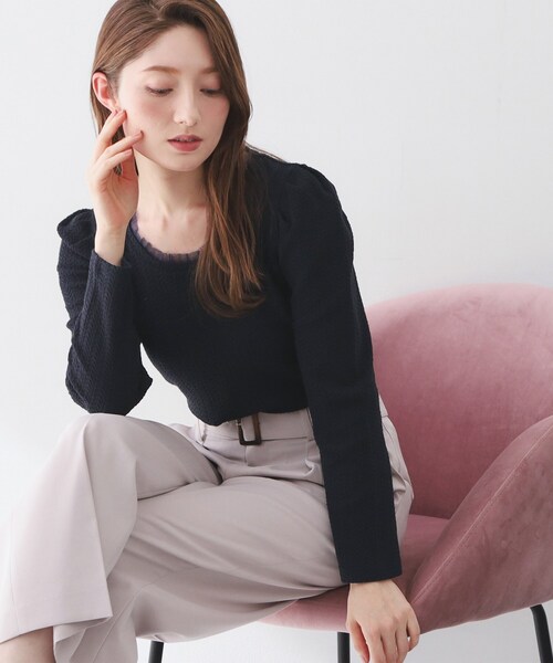 index（インデックス）の「衿チュールデザインケーブルジャガードトップス【洗濯機OK】（Tシャツ/カットソー・レディース・ネイビー/ライトイエロー系/オフホワイト/ナチュラル・36/38/40/42）」の4枚目の写真