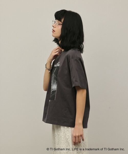 Diagram(ダイアグラム)の「LIFE PICTURE COLLECTION photo Tシャツ(Tシャツ/カットソー・レディース・ホワイト/チャコールグレー・36)」の17枚目の写真