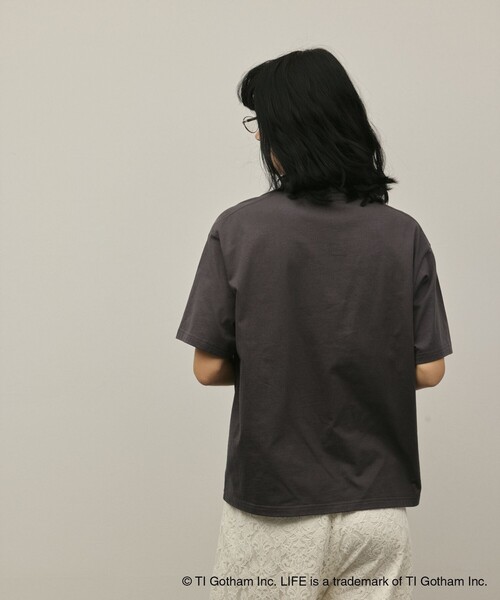 Diagram(ダイアグラム)の「LIFE PICTURE COLLECTION photo Tシャツ(Tシャツ/カットソー・レディース・ホワイト/チャコールグレー・36)」の19枚目の写真