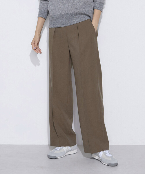 COMME CA Wardrobe(コムサワードローブ)の「【セットアップ対応】パウダープレーンストレッチ パンツ(スーツパンツ・レディース・ブラウン/ネイビー・9号/7号)」の22枚目の写真