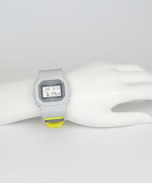 G-SHOCK（ジーショック）の「NEW CLOTH BANDシリーズ / DW-5600MNC-7A8JF（デジタル腕時計・メンズ・ライトグレー・FREE）」の22枚目の写真