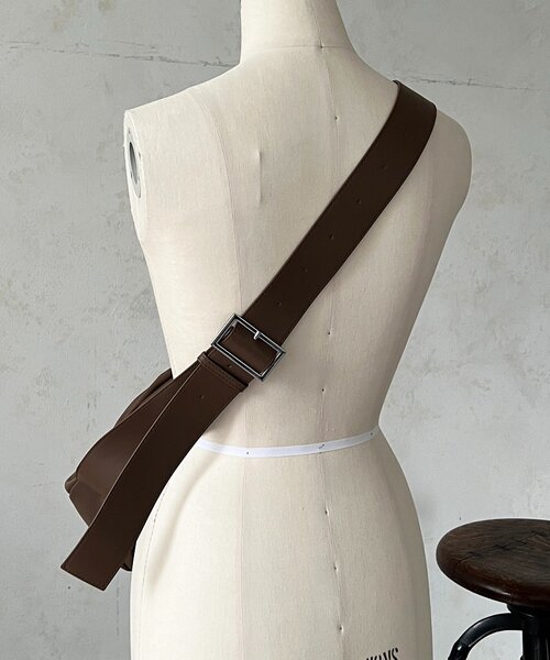 un dix cors（アンディコール）の「細長立体ショルダー（トートバッグ・レディース・ブラック/ブラウン・FREE）」の13枚目の写真