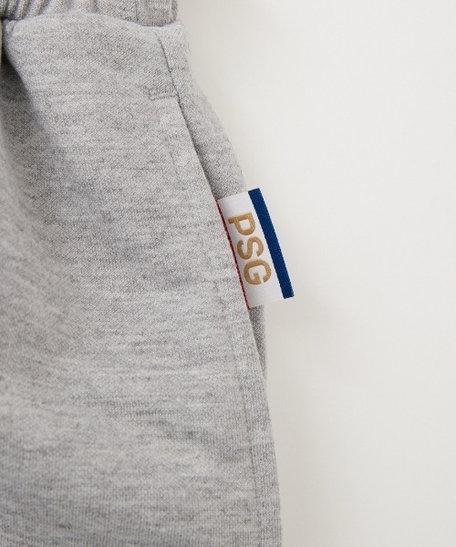 PARIS SAINT-GERMAIN（パリサンジェルマン）の「[PARIS SAINT-GERMAIN/パリ・サン＝ジェルマン] ワッペン刺繍ロゴ スウェットショートパンツ（その他パンツ・メンズ・ライトグレー/ブラック・L/M）」の7枚目の写真