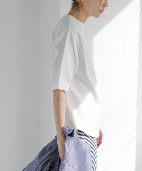 FORK&SPOON（フォークアンドスプーン）の「FORK&SPOON　ボトルネックショートスリーブTシャツ（Tシャツ/カットソー・レディース・キャメル/ベージュ系その他/ネイビー/オフホワイト/ブラック/ブルー系その他/ブラック系その他・1）」の8枚目の写真