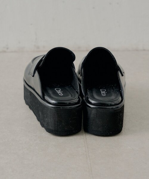 Chico(チコ)の「厚底プラットフォームローファー(その他シューズ・レディース・ベージュ/ブラック・SMALL/MEDIUM/LARGE)」の14枚目の写真