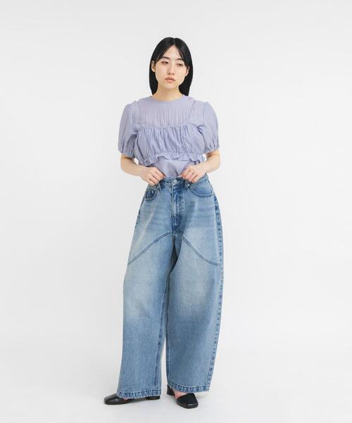 KBF(ケイビーエフ)の「シームデザインカーブデニム(デニムパンツ・レディース・ブルー/ブラック・36/38)」の16枚目の写真