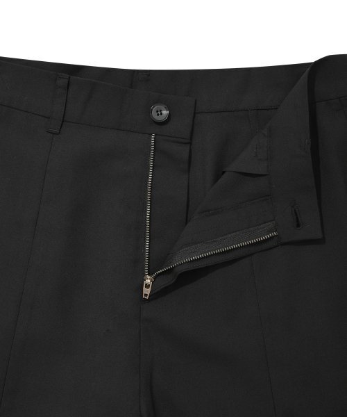 AJOBYAJO（アジョバイアジョ）の「Slit Shorts [Black]（その他パンツ・レディース・その他・LARGE/MEDIUM）」の2枚目の写真
