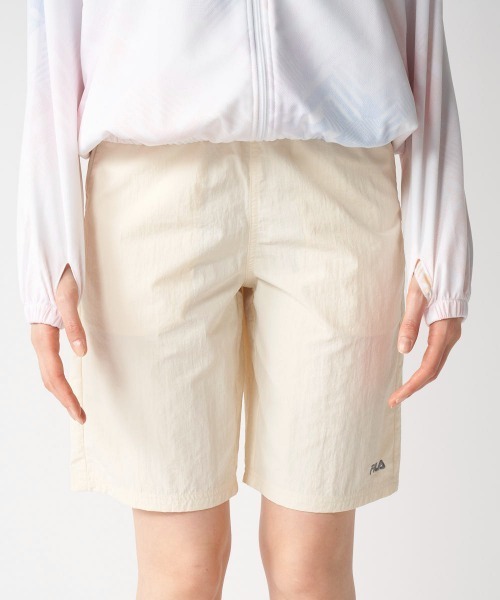 FILA（フィラ）の「ナイロンタスランパンツ（その他パンツ・レディース・オフホワイト/ブラック/モカ・X-LARGE/LARGE/MEDIUM）」の6枚目の写真