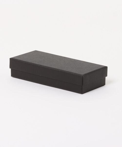 INASTUDIOS(イーナストゥディオス)の「Pearl Square / パールスクエア 腕時計 付属品 BOX付き(アナログ腕時計・レディース・シルバー系その他/ゴールド系その他/ゴールド/シルバー・FREE)」の5枚目の写真
