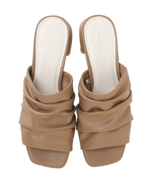 earth music&ecology（アースミュージックアンドエコロジー）の「ソフトギャザーミュール（サンダル・レディース・アイボリー/ブラック/グレイッシュベージュ・S/M/L）」の17枚目の写真