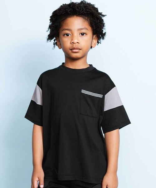 WASK（ワスク）の「【接触冷感】バイカラーポケットテープBIGTシャツ（Tシャツ/カットソー・キッズ・ネイビー/ブラック・130cm/140cm/160cm/150cm）」の2枚目の写真