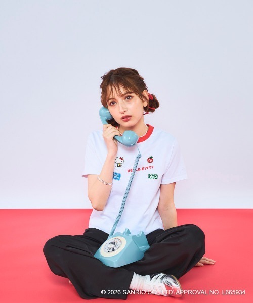 ハローキティコラボ(ハローキティコラボ)の「【Ocean Pacific×ハローキティ】レディースハローキティ×OP リンガーTシャツ(Tシャツ/カットソー・レディース・ブルー/チャコールグレー/ホワイト・LARGE/MEDIUM/X-LARGE)」の11枚目の写真