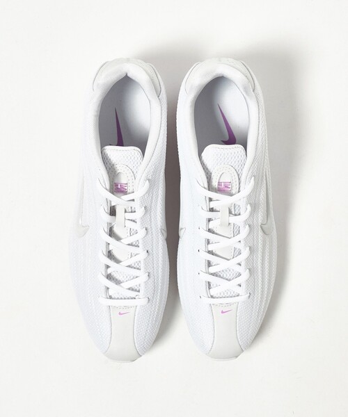 NIKE（ナイキ）の「＜NIKE＞ショックス Z ホワイト スニーカー（スニーカー・レディース・ホワイト・25cm/24.5cm/23.5cm/24cm/23cm）」の3枚目の写真