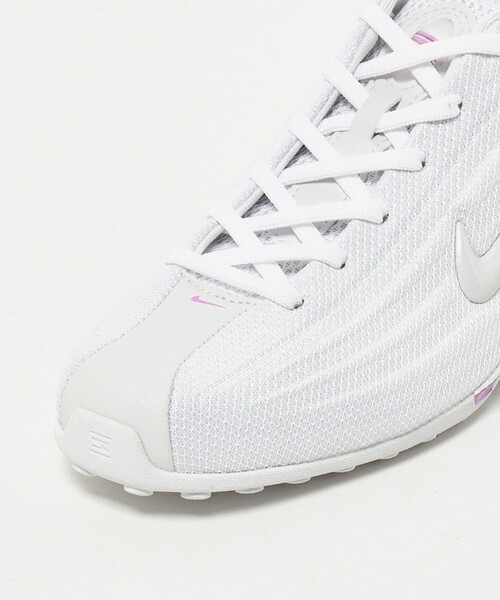 NIKE（ナイキ）の「＜NIKE＞ショックス Z ホワイト スニーカー（スニーカー・レディース・ホワイト・25cm/24.5cm/23.5cm/24cm/23cm）」の8枚目の写真