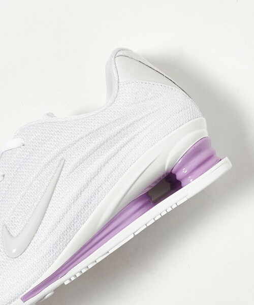NIKE（ナイキ）の「＜NIKE＞ショックス Z ホワイト スニーカー（スニーカー・レディース・ホワイト・25cm/24.5cm/23.5cm/24cm/23cm）」の9枚目の写真