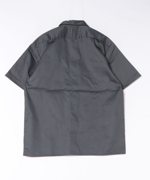 Dickies(ディッキーズ)の「【DICKIES/ディッキーズ】【シワになりにくく丈夫】TCツイルワークシャツ DC2028 フラップポケット ユニセックス スケーター ストリート アメカジ 定番(シャツ/ブラウス・メンズ・チャコールグレー/ダークベージュ/ブラック・LARGE/X-LARGE/MEDIUM)」の4枚目の写真