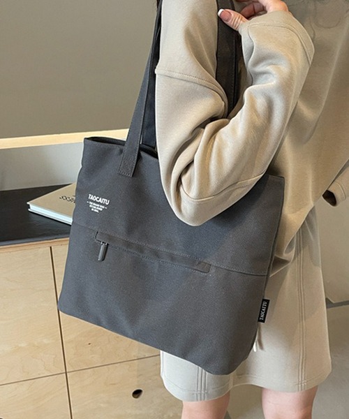 c.u.l(シーユーエル)の「A4収納可 ワンポイントロゴ コットントートバッグ cula1537(トートバッグ・レディース・カーキ/ベージュ/ブラック/ブラウン・FREE)」の2枚目の写真