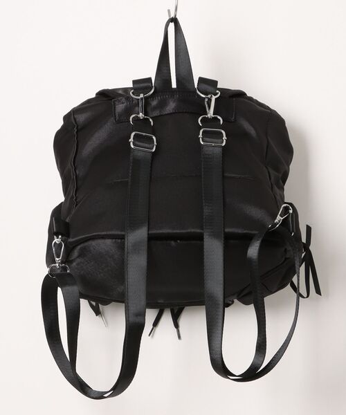 frunco(フランコ)の「【ZOZOTOWN限定】サテンリュック(バックパック/リュック・レディース・ブルー/グレー/アイボリー/ブラック・FREE)」の5枚目の写真