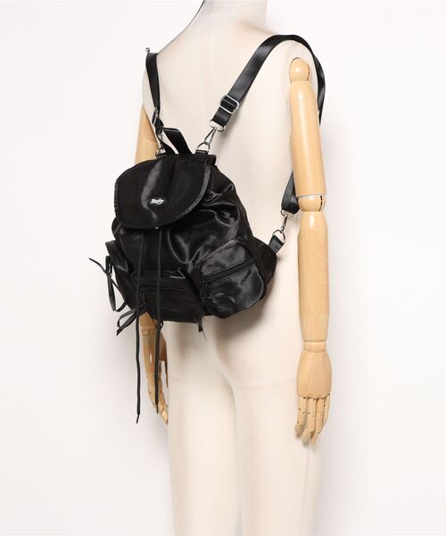 frunco(フランコ)の「【ZOZOTOWN限定】サテンリュック(バックパック/リュック・レディース・ブルー/グレー/アイボリー/ブラック・FREE)」の8枚目の写真