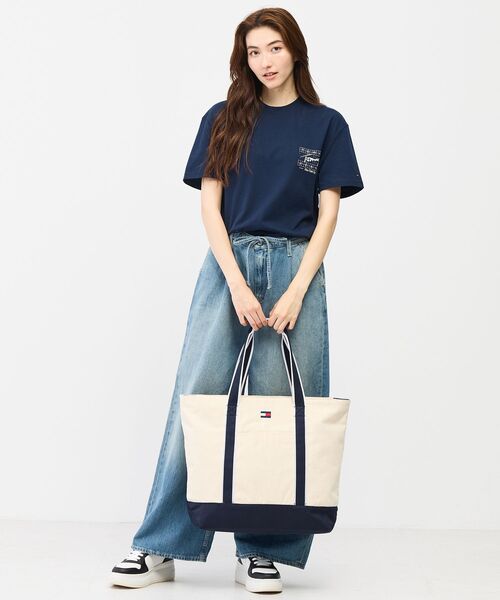 TOMMY HILFIGER(トミーヒルフィガー)の「【オンライン限定】トートバッグ(トートバッグ・メンズ・マルチ/ブラック・FREE)」の5枚目の写真