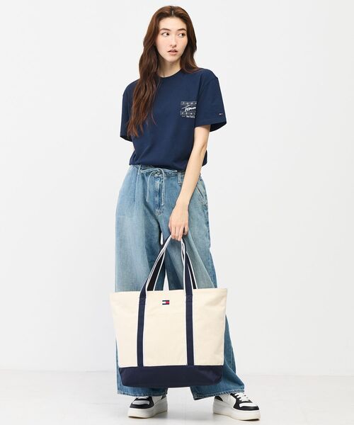 TOMMY HILFIGER(トミーヒルフィガー)の「【オンライン限定】トートバッグ(トートバッグ・メンズ・マルチ/ブラック・FREE)」の6枚目の写真
