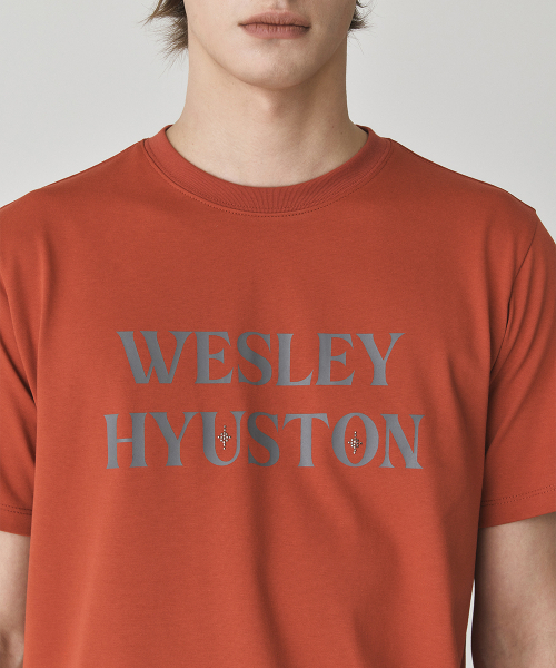 WESLEYHYUSTON(ウェズリーユーストン)の「Quiet logo detail t shirt orange(Tシャツ/カットソー・メンズ・その他・MEDIUM/LARGE/SMALL)」の2枚目の写真