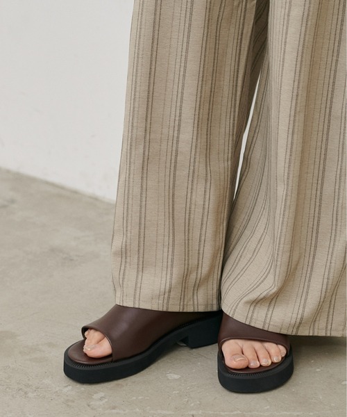 LARUTA(ラルータ)の「【LARUTA】厚底ミュールサンダル(サンダル・レディース・ブラウン/ブラック・MEDIUM/LARGE)」の14枚目の写真