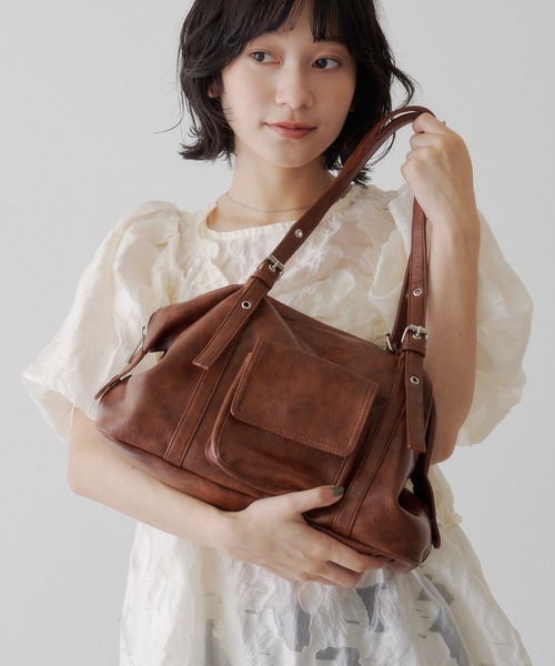 Kastane(カスタネ)の「【500mLペットボトル収納可】ワイドシティバッグ(トートバッグ・レディース・ブラック/イエロー系その他/ブラウン・FREE)」の2枚目の写真