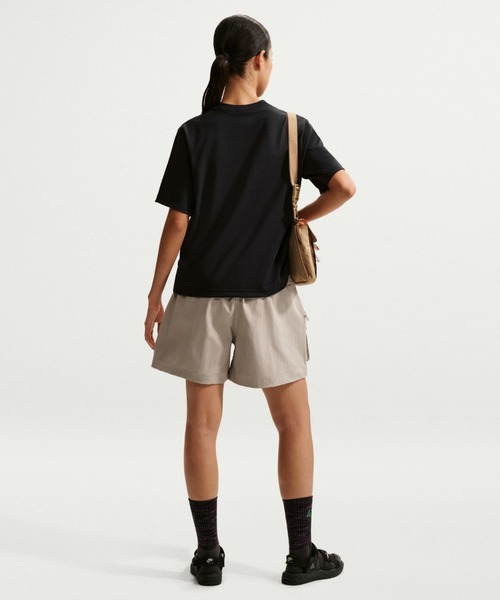 ACG(エィシージー)の「ナイキ ACG ウィメンズ Dri-FIT Tシャツ / Nike ACG Women's Dri-FIT T-Shirt II6227-010 Black(Tシャツ/カットソー・レディース・ブラック・XS/XL/S/M/L/2XL)」の4枚目の写真