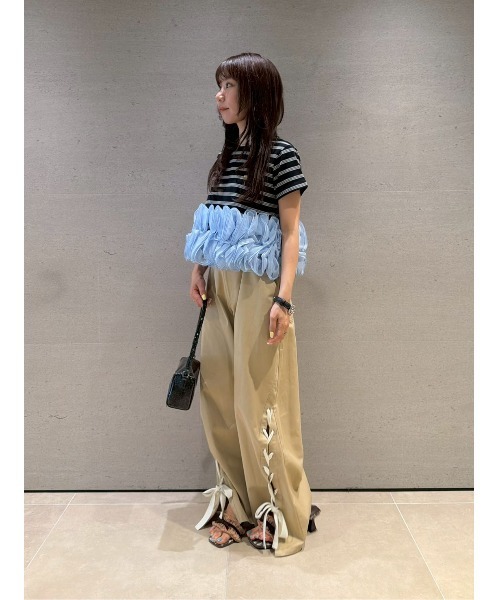 LILY BROWN(リリーブラウン)の「ボリュームフリルカットトップス(Tシャツ/カットソー・レディース・ホワイト/ブラウン/ネイビー・F)」の8枚目の写真