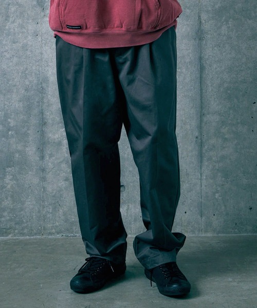 VIRGOwearworks(ヴァルゴウェアワークス)の「MONOFORM PANTS(チノパンツ・メンズ・ブラック/チャコールグレー/ブラウン・2/3/4)」の2枚目の写真