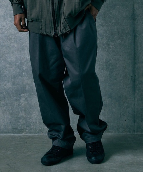 VIRGOwearworks(ヴァルゴウェアワークス)の「MONOFORM PANTS(チノパンツ・メンズ・ブラック/チャコールグレー/ブラウン・2/3/4)」の13枚目の写真
