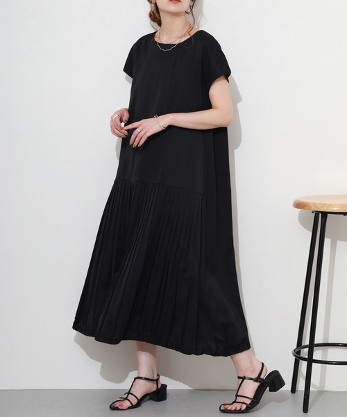 FUNALIVE（ファンアライブ）の「Comoely Closet ボリューミーAラインワンピース 半袖（ワンピース・レディース・ブラック・M/LL/L）」の4枚目の写真