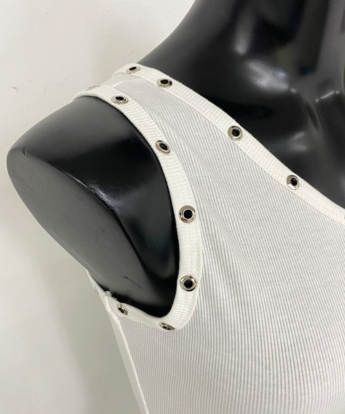 non-hedge(ノンヘッジ)の「ハトメワンショルダータンクトップ(タンクトップ・レディース・オフホワイト/ブラック/チャコールグレー・FREE)」の4枚目の写真