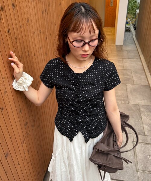 w closet(ダブルクローゼット)の「なみなみドットTC/D(Tシャツ/カットソー・レディース・ブルー/ブラック/オフホワイト/グレー・FREE)」の2枚目の写真