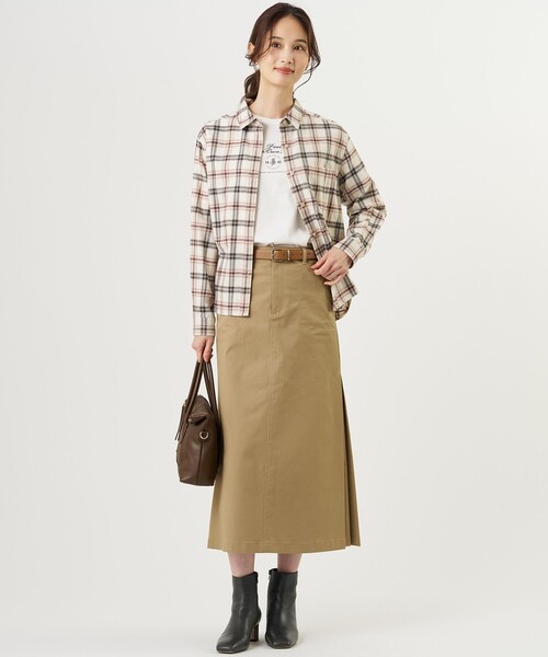J.PRESS（ジェイプレス）の「20チノストレッチ スカート（スカート・レディース・ネイビー系/ベージュ系/カーキ系・7/9/11）」の4枚目の写真