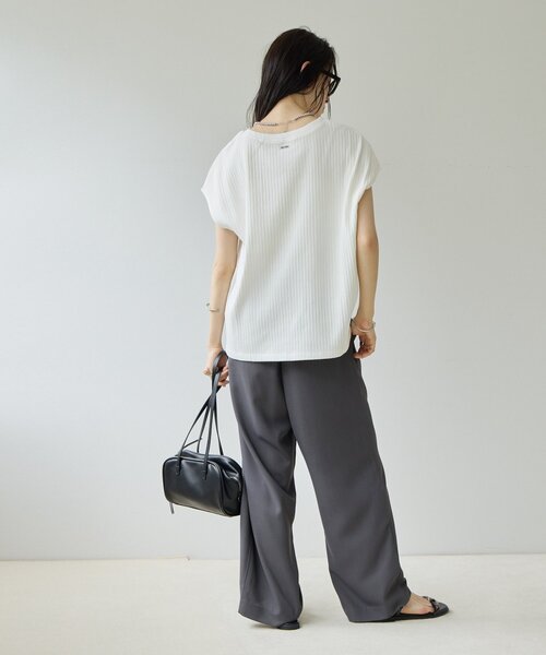 DISCOAT(ディスコート)の「【Noka/WEB限定】ワイドリブフレンチTシャツ(Tシャツ/カットソー・レディース・オフホワイト/ブラウン/ブラック・FREE)」の6枚目の写真