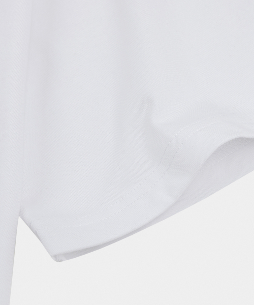 LETTERCOMO(レテルコモ)の「レターボーイエンブロイダリー半袖Tシャツアイボリー(Tシャツ/カットソー・メンズ・ホワイト・MEDIUM/LARGE)」の6枚目の写真
