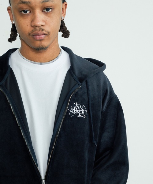 XLARGE(エクストララージ)の「TAGGING VELOUR ZIP HOODIE(パーカー・メンズ・ネイビー/ブラウン/ブラック・S/M/L/XL)」の8枚目の写真