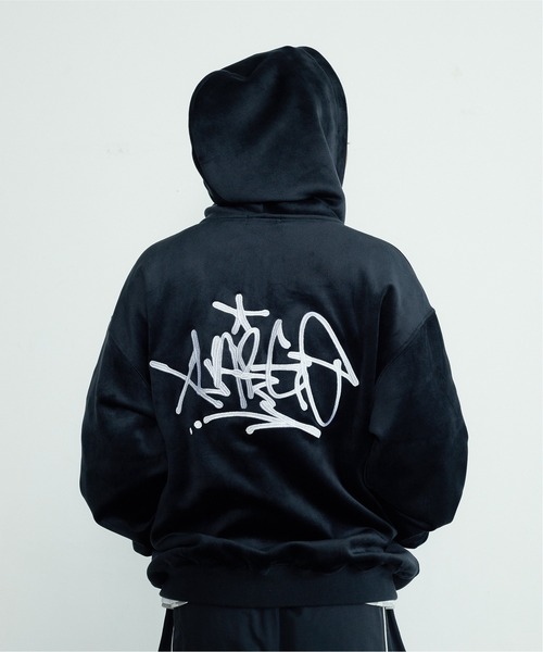 XLARGE(エクストララージ)の「TAGGING VELOUR ZIP HOODIE(パーカー・メンズ・ネイビー/ブラウン/ブラック・S/M/L/XL)」の6枚目の写真