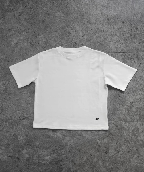 YACA（ヤーカ）の「Logo Print 2-Pack Tee/ロゴプリント2パックT【2点セット・2サイズ展開・unisex item】（Tシャツ/カットソー・レディース・ホワイト×ブラック・2/1）」の11枚目の写真