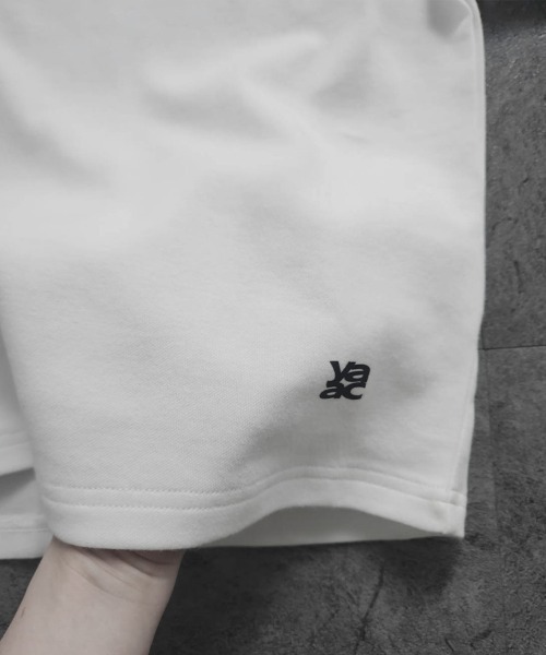 YACA（ヤーカ）の「Logo Print 2-Pack Tee/ロゴプリント2パックT【2点セット・2サイズ展開・unisex item】（Tシャツ/カットソー・レディース・ホワイト×ブラック・2/1）」の14枚目の写真