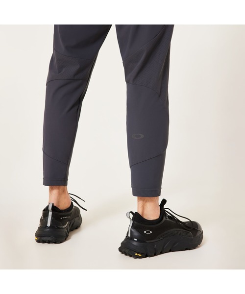 OAKLEY(オークリー)の「オークリー ENHANCE FUSION FLEX PANTS 2.0 トラックパンツ/スポーツ・トレーニング/メンズ/OAKLEY(その他パンツ・メンズ・ダークグレー・L/M)」の6枚目の写真