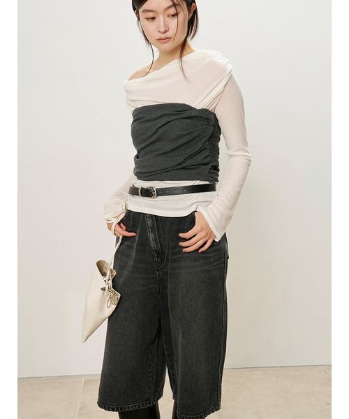 MIESROHE(ミースロエ)の「バックリボンベアトップス(チューブトップ・レディース・ホワイト/チャコールグレー・F)」の3枚目の写真