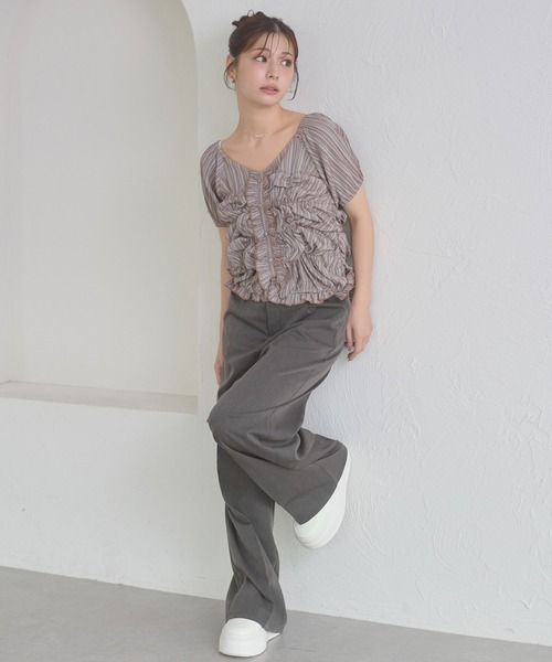 Ambre Neige(アンブルネージュ)の「crinkly flill tops / クシュクシュフリルトップス(シャツ/ブラウス・レディース・オフホワイト/ダークブラウン/その他・FREE)」の6枚目の写真