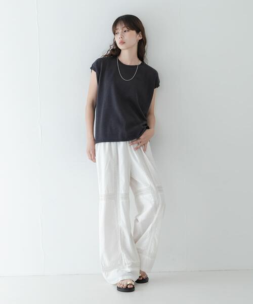 URBAN RESEARCH Sonny Label(アーバンリサーチサニーレーベル)の「リネンライクフレンチスリーブサマーニットプルオーバー(ニット/セーター・レディース・ベージュ系その他/チャコールグレー・FREE)」の20枚目の写真