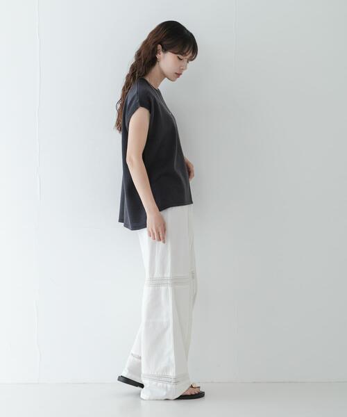 URBAN RESEARCH Sonny Label(アーバンリサーチサニーレーベル)の「リネンライクフレンチスリーブサマーニットプルオーバー(ニット/セーター・レディース・ベージュ系その他/チャコールグレー・FREE)」の21枚目の写真