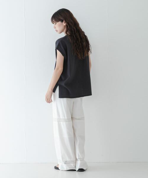 URBAN RESEARCH Sonny Label(アーバンリサーチサニーレーベル)の「リネンライクフレンチスリーブサマーニットプルオーバー(ニット/セーター・レディース・ベージュ系その他/チャコールグレー・FREE)」の22枚目の写真