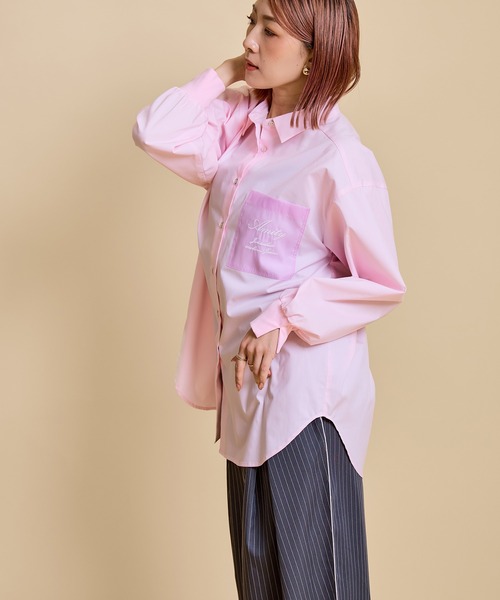 LHELBIE(レルビエ)の「刺繍ポケットオーバーシャツ(シャツ/ブラウス・レディース・オフホワイト/ピンク/ベージュ/ブラック・M)」の8枚目の写真