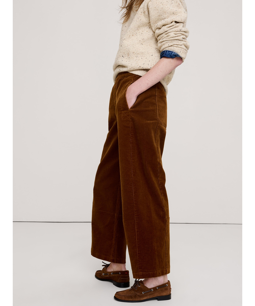 Banana Republic(バナナリパブリック)の「ミッドライズ リラックス コーデュロイ ペインター プルオン パンツ(その他パンツ・レディース・ネイビー/オリーブ/オフホワイト/キャメル・XS/S/M/L)」の13枚目の写真